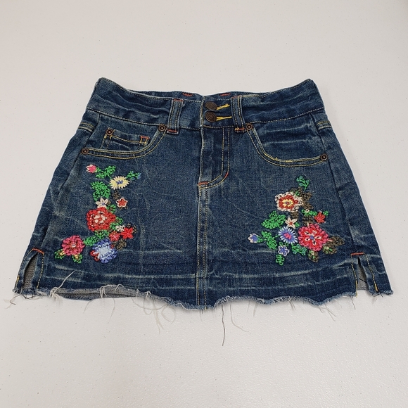 Mary-Kate And Ashley Other - Mary Kate and Ashley Girls Denim Floral Skirt Size 7